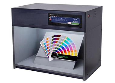 Verivide Color Assesment Cabinet